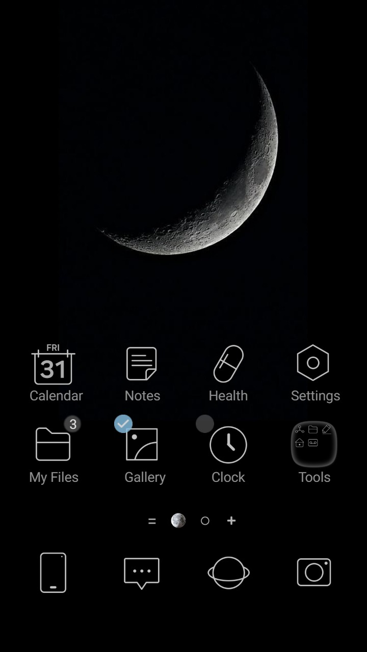 Dark Lunar Eclipse Samsung Theme