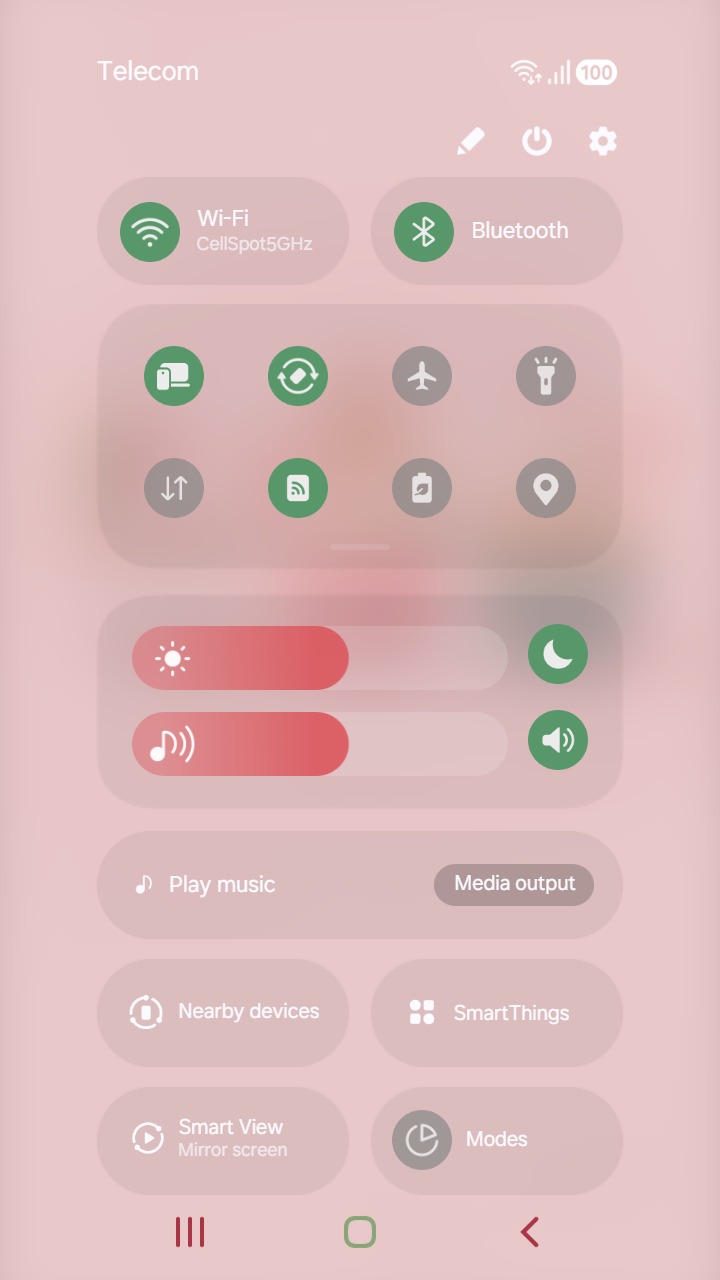 [Sim] Cute Christmas Cupcake ~ Premium Theme festive cupcakes topped with cute characters bring holiday sweetness